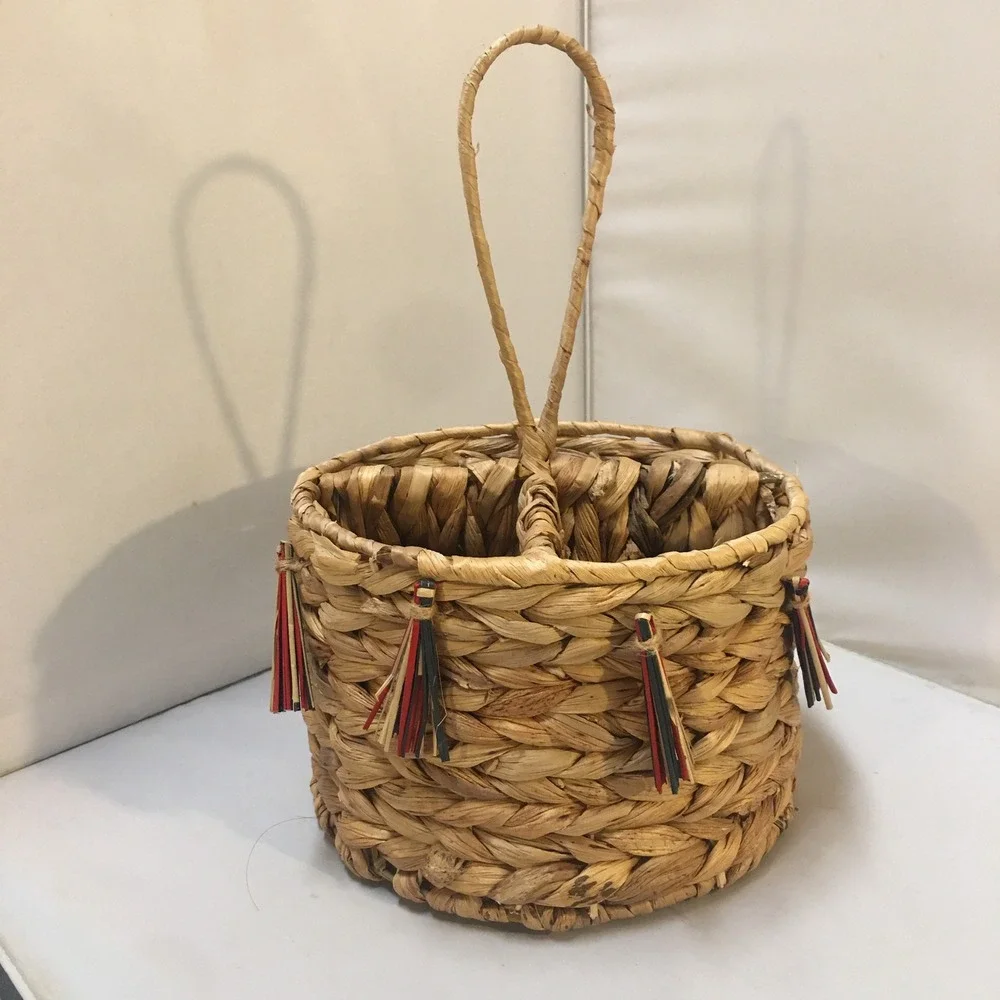 Woven Seagrass Utensil Caddy Tan Tassel 4-Compartment Basket Serving Party